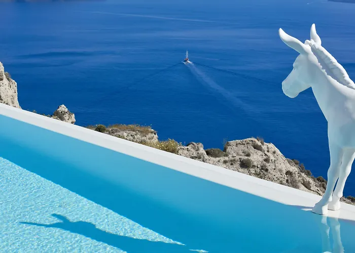 Canaves Sunday Hotel