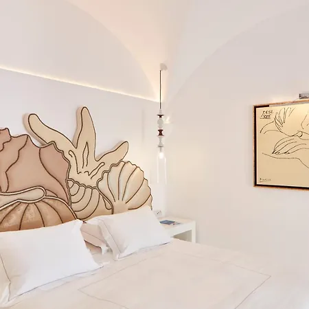 Hotel Canaves Sunday Oia (Santorini)