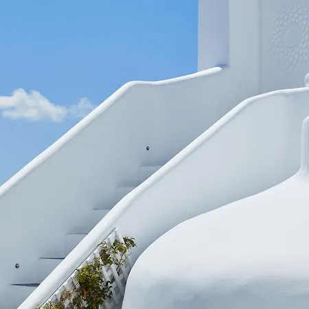 Hotel Canaves Sunday Oia (Santorini)